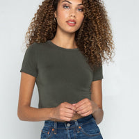 C'est Moi Crop Tee