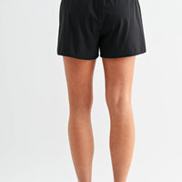 Contour Scallop Active Shorts