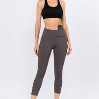 Active Crisscross Mesh Ankle Capri Legging