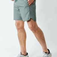 Men's Wave Accent Essential Active Shorts