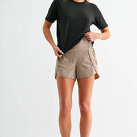 Contour Scallop Active Shorts