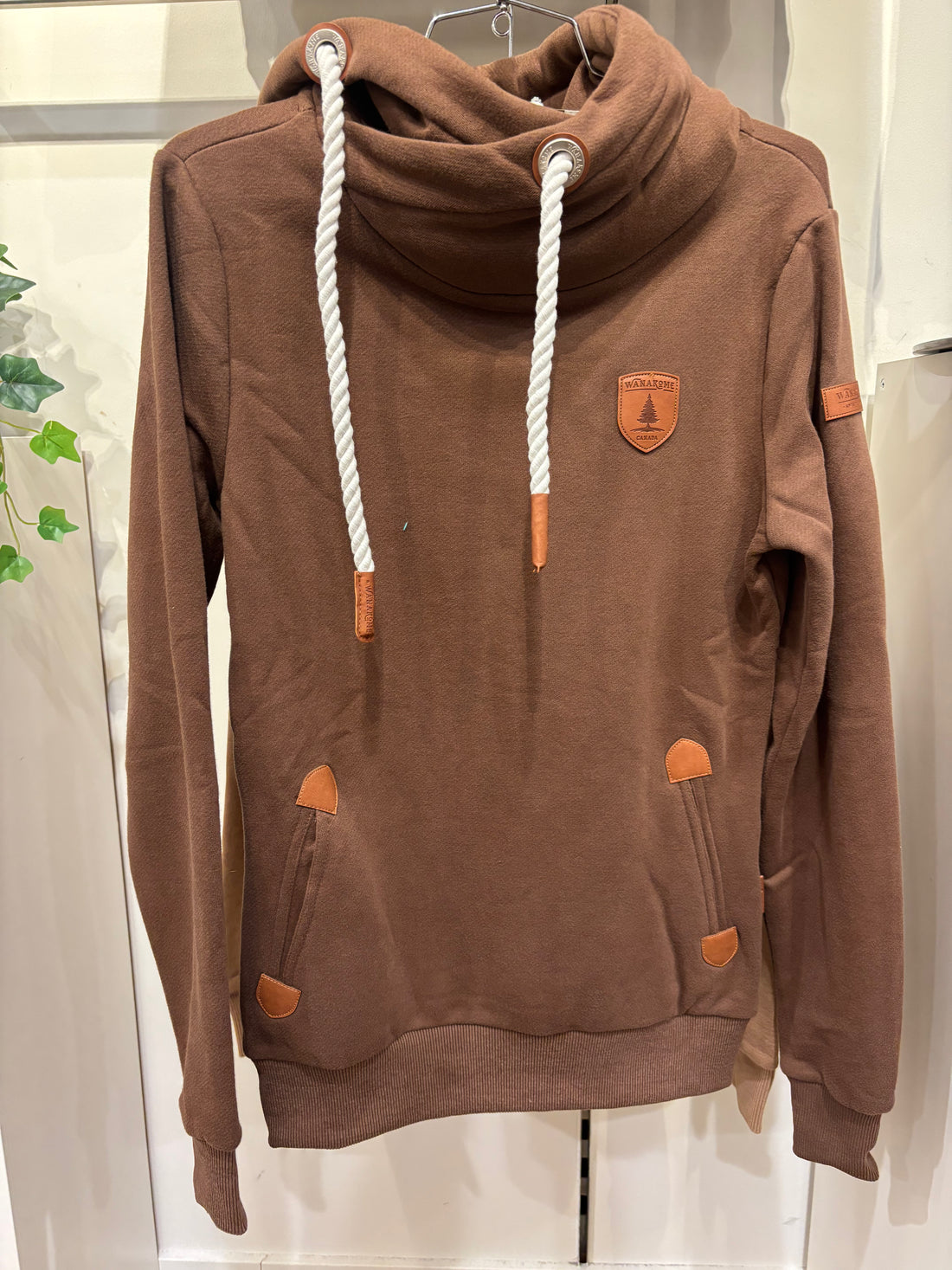 Wanakome Artemis Sweater Sale