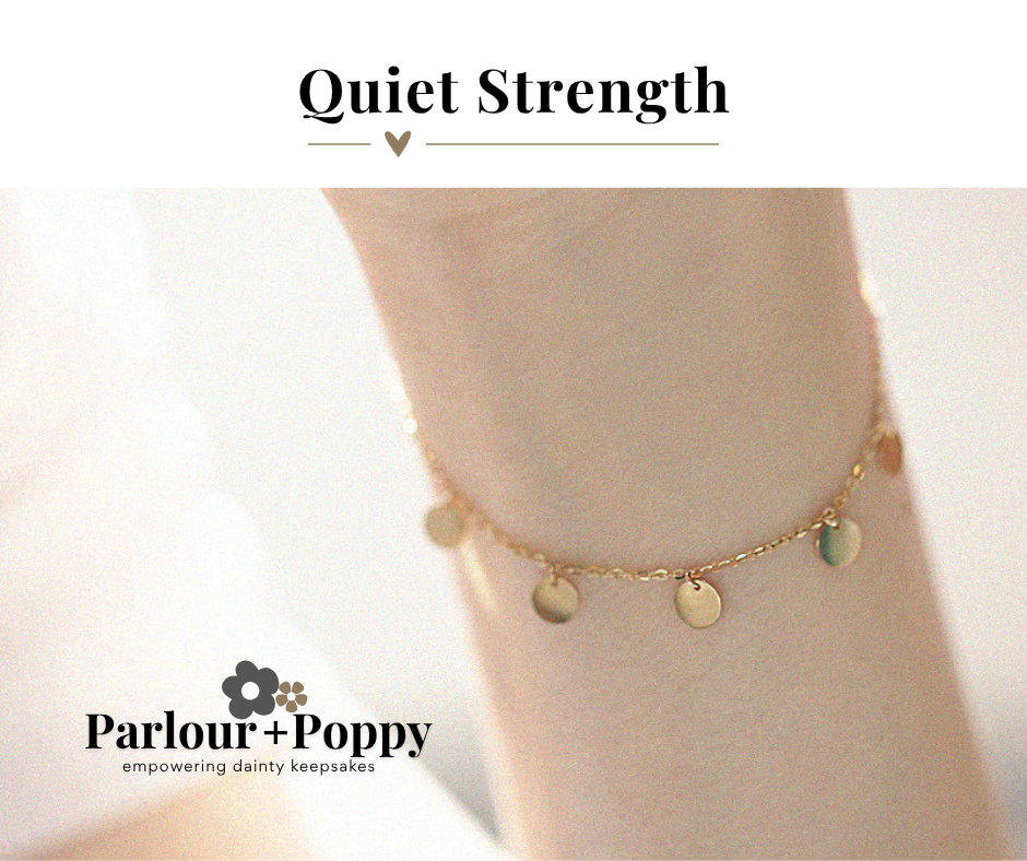 Gold dangle bracelet