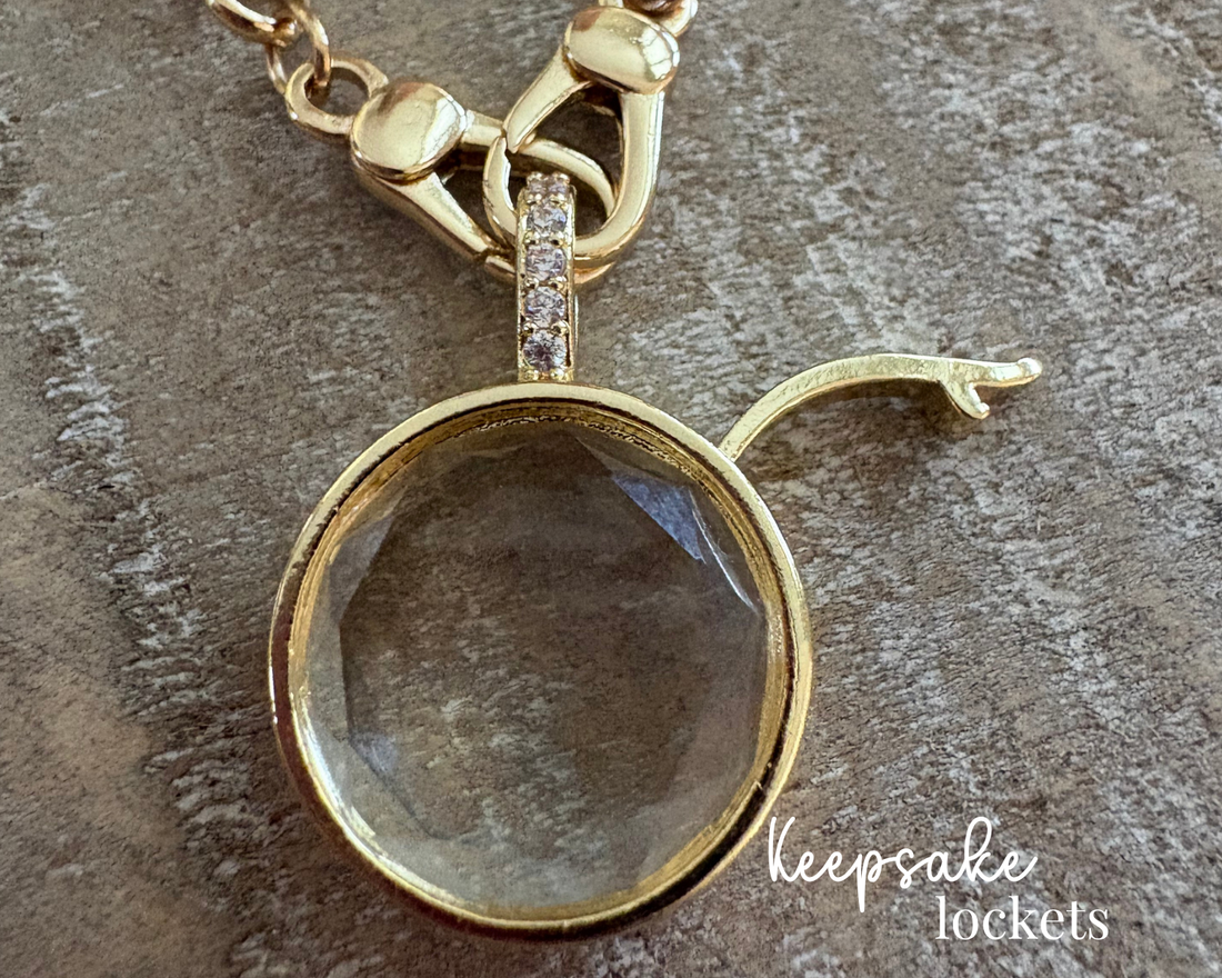 Small Round Glass Keepsake Double Clasp Locket Necklace