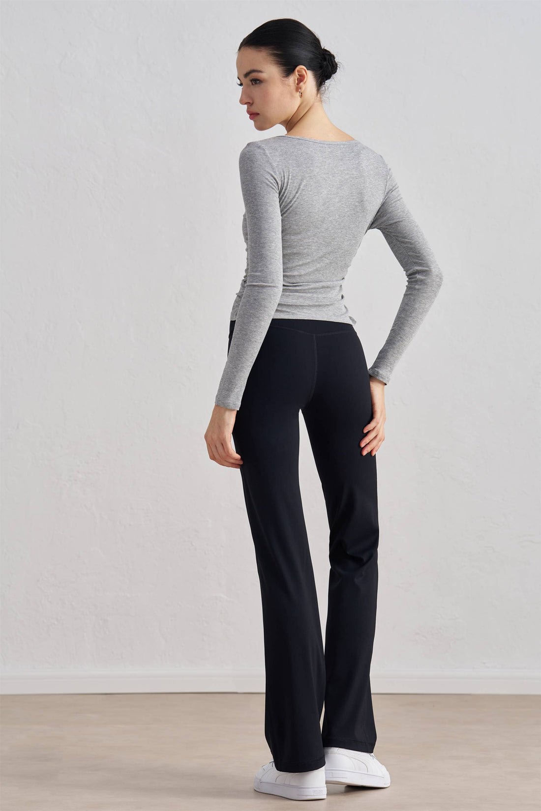 Julia Side Ruched Ribbed Long Sleeve Top