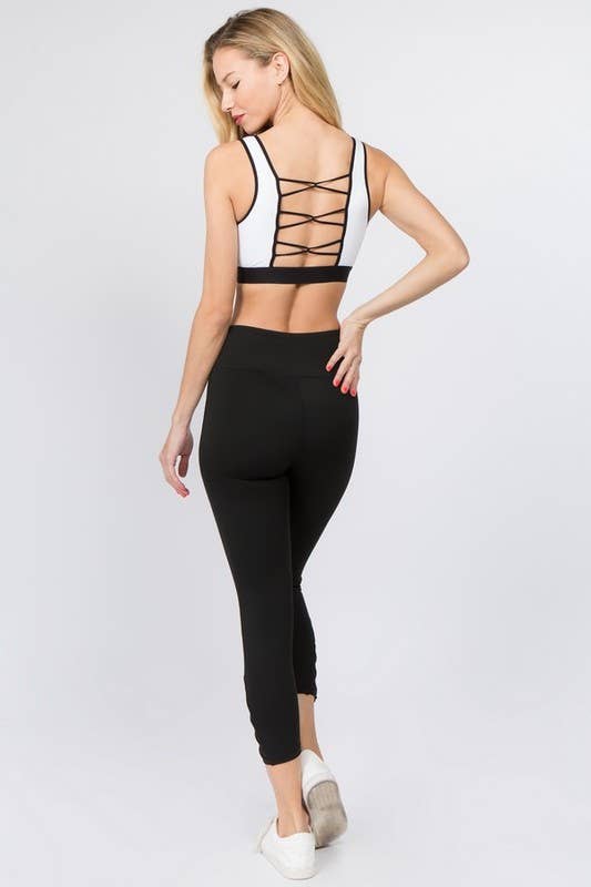 Active Crisscross Mesh Ankle Capri Legging
